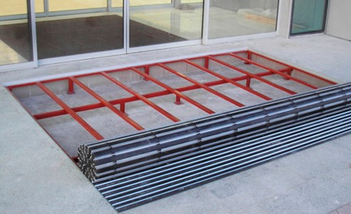 1-ая ступень – уличные (стальные решетки)